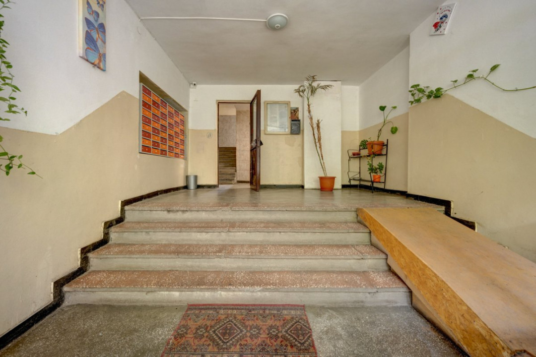 TINERETULUI - VISANA, APARTAMENT 2 CAMERE 53 MP, ETAJ 1, LA CHEIE!