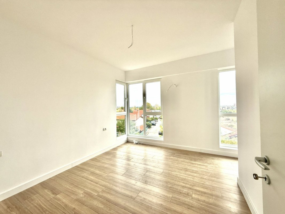 Pipera Azur acces A3 spatiu parter cu terasa 