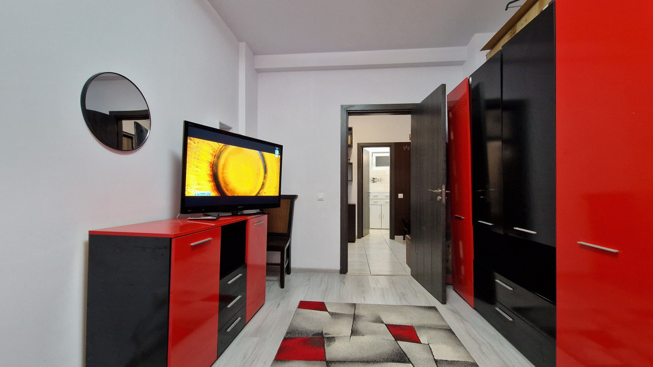 Apartament 3 camere  la demisol, mobilat si utilate cu garaj subteran