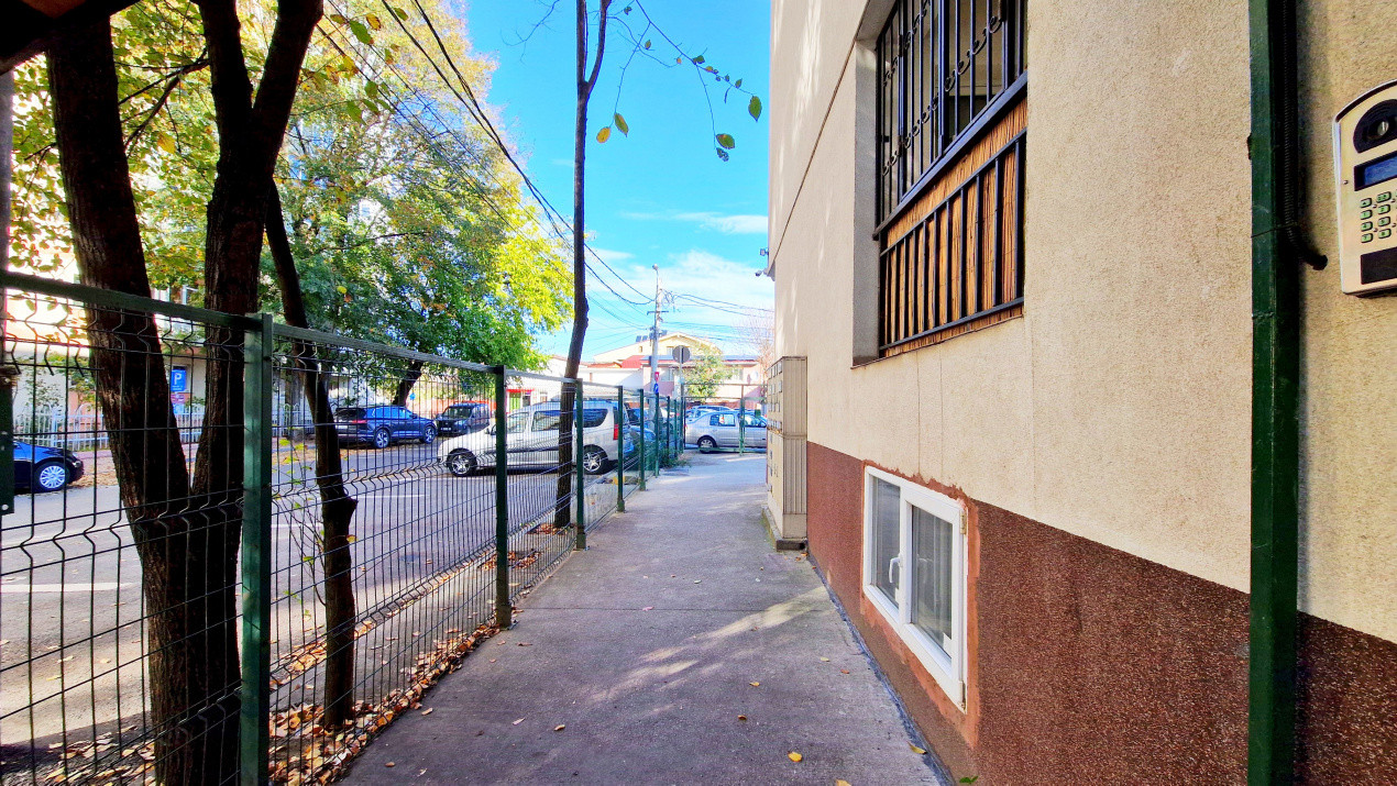 Apartament 3 camere  la demisol, mobilat si utilate cu garaj subteran