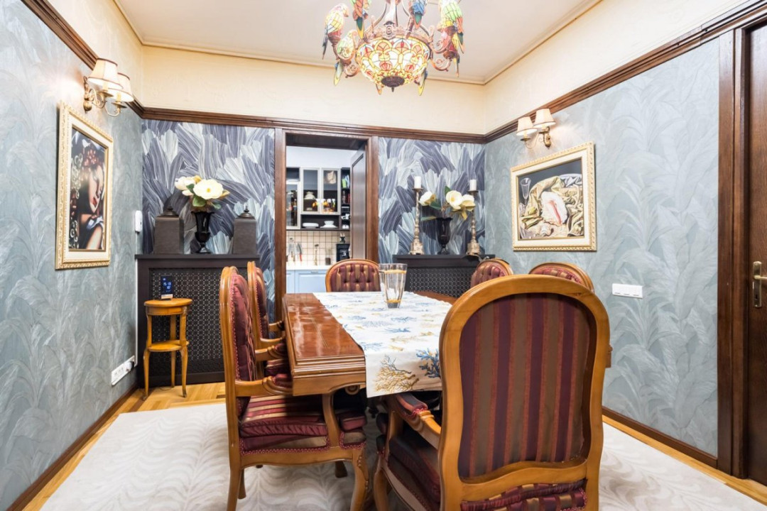 ARMENEASCA APARTAMENT 6 CAMERE 190 MP!