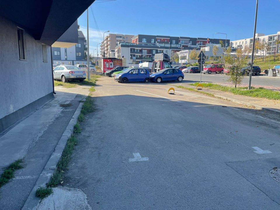 Parcul Teilor-Auchan Titan 2 camere,dec,mobilat si utilat+loc parcare