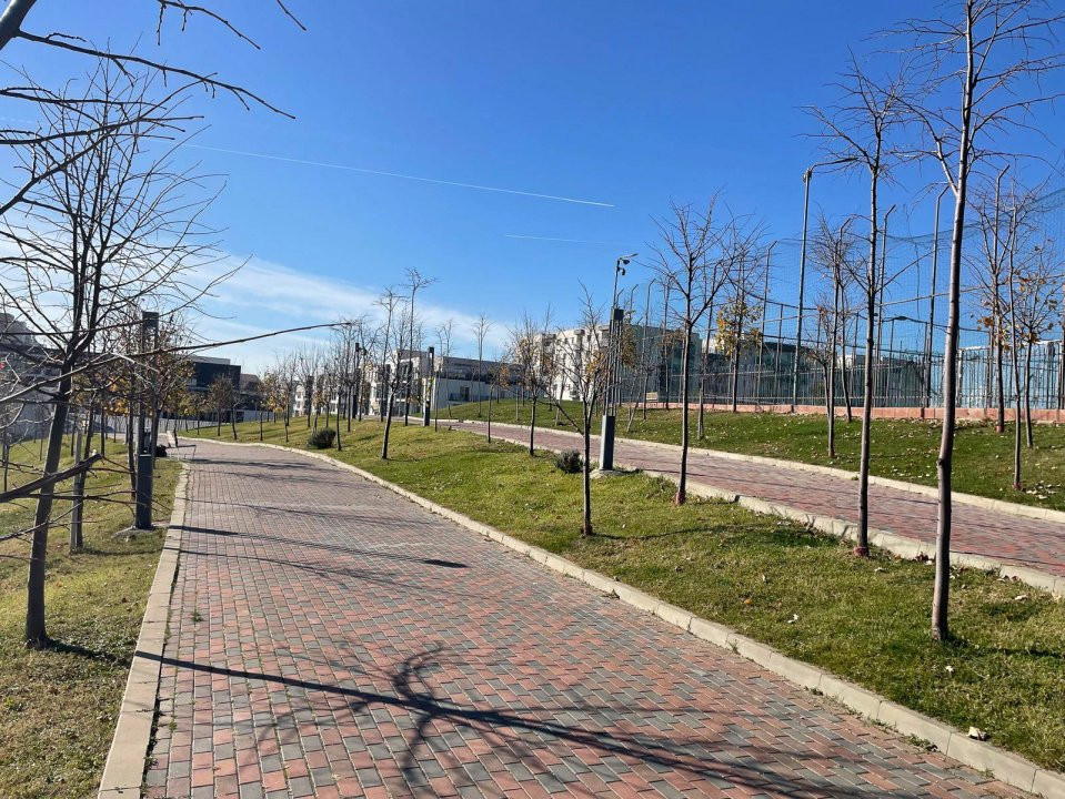 Parcul Teilor-Auchan Titan 2 camere,dec,mobilat si utilat+loc parcare