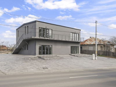 De inchiriat spatiu comercial nou - Peris, la strada principala