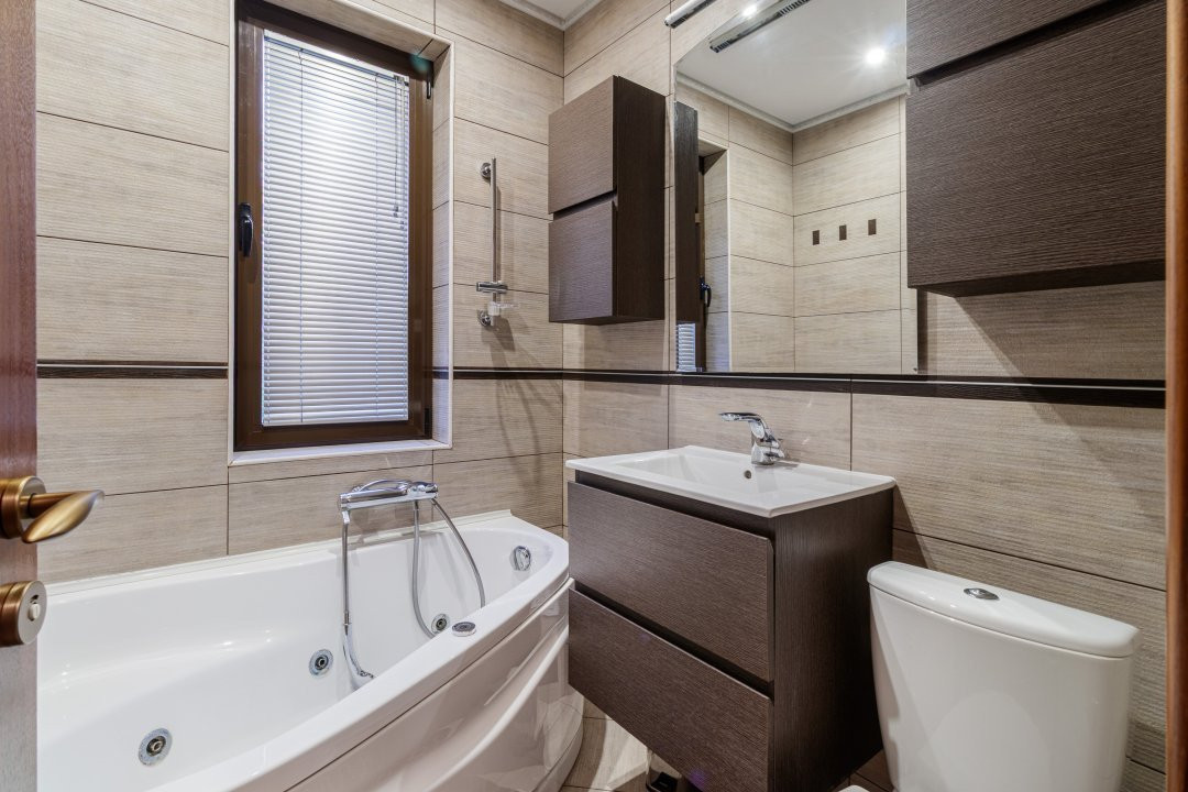 Vilă individuală cu piscină,  garaj dublu • teren 766 mp • Popești-Leordeni