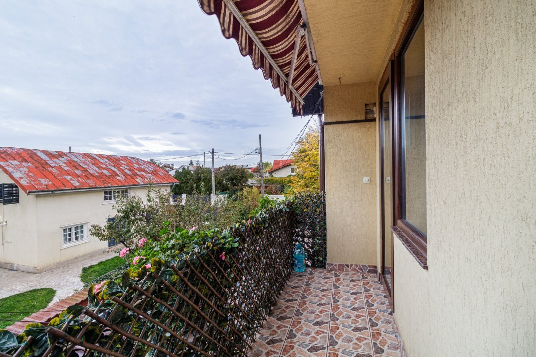 Vilă individuală cu piscină,  garaj dublu • teren 766 mp • Popești-Leordeni