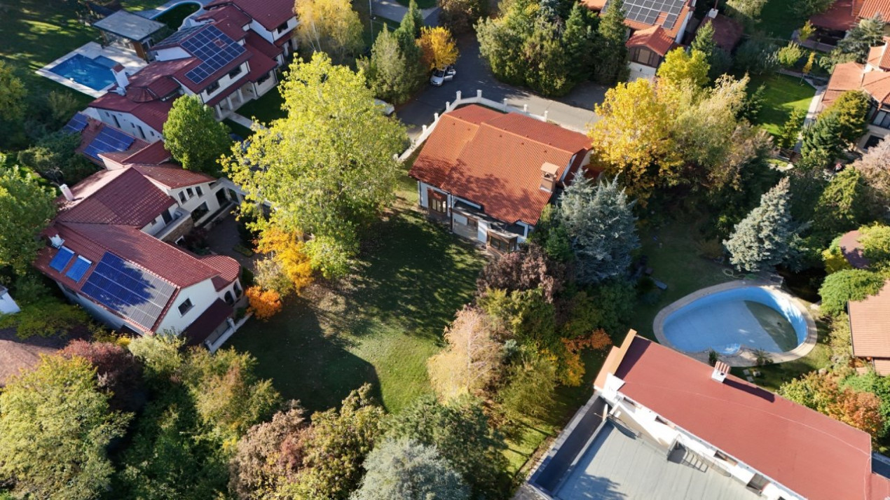 CORBEANCA-PARADISUL VERDE VILA P+E+M 507 MP, LOT 1095 MP 