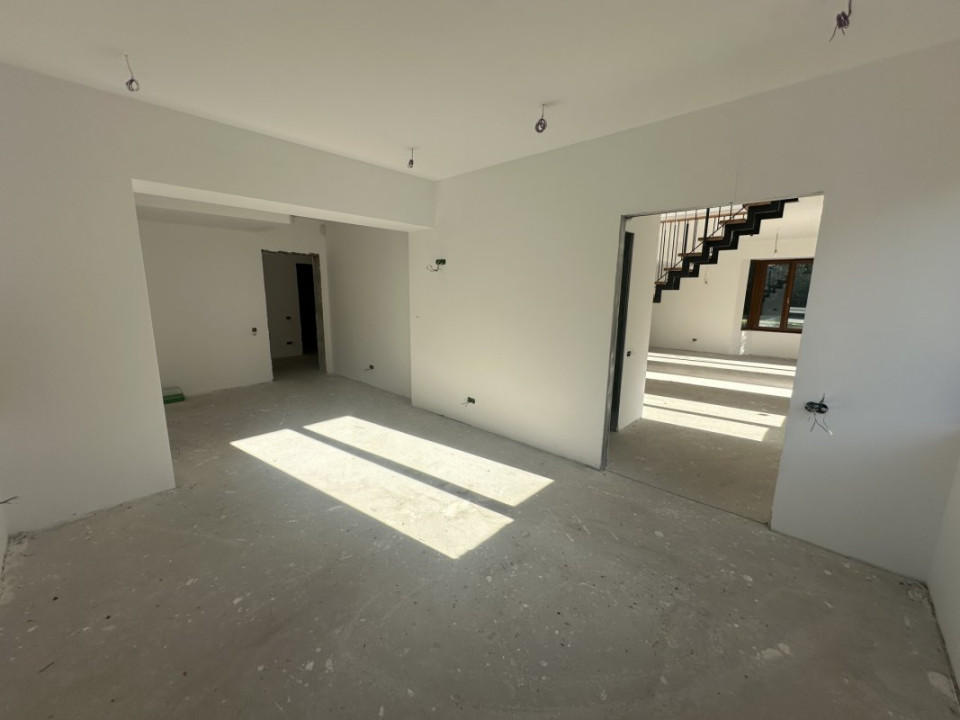 CORBEANCA-PARADISUL VERDE VILA P+E+M 507 MP, LOT 1095 MP 