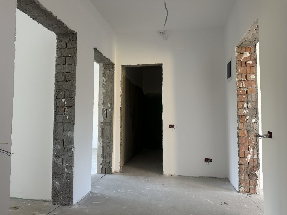 CORBEANCA-PARADISUL VERDE VILA P+E+M 507 MP, LOT 1095 MP 