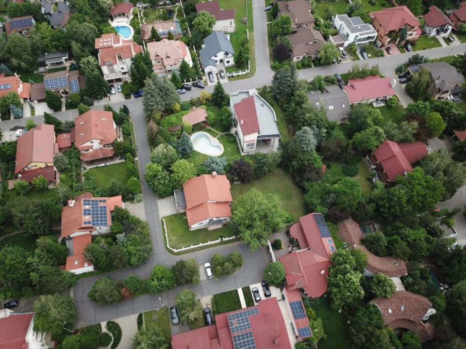 CORBEANCA-PARADISUL VERDE VILA P+E+M 507 MP, LOT 1095 MP 