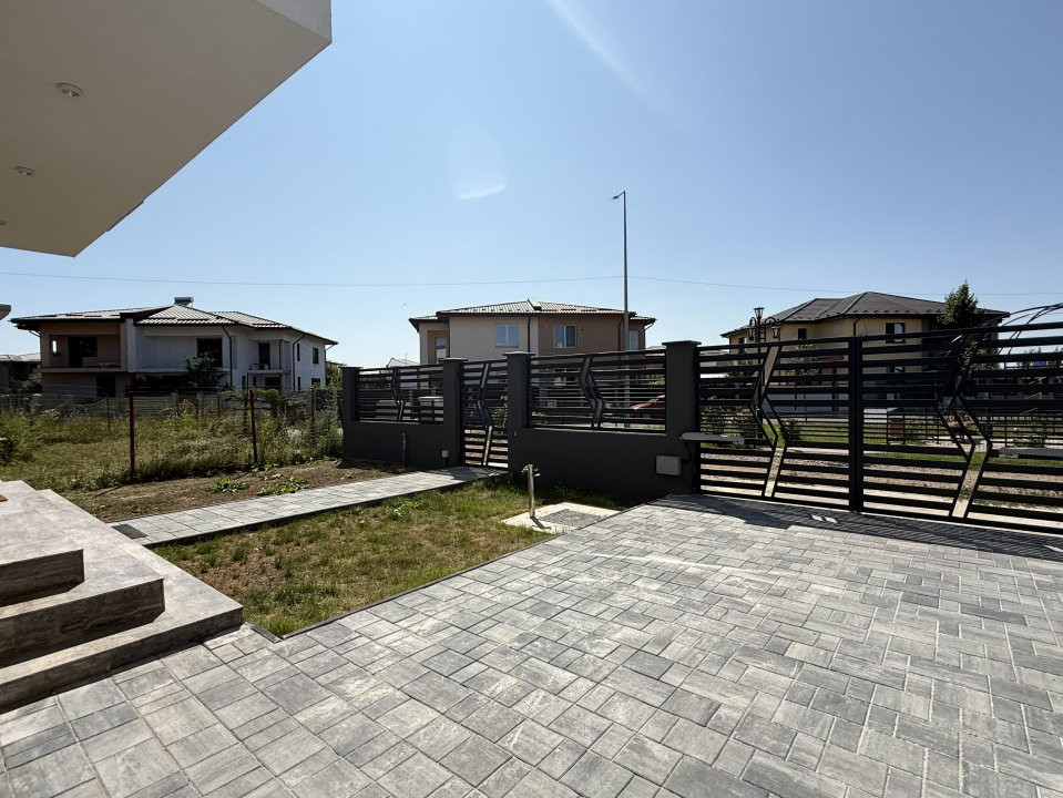 Locuință elegantă și eficientă, 5 camere, terasă și curte-Chitila str Castanilor