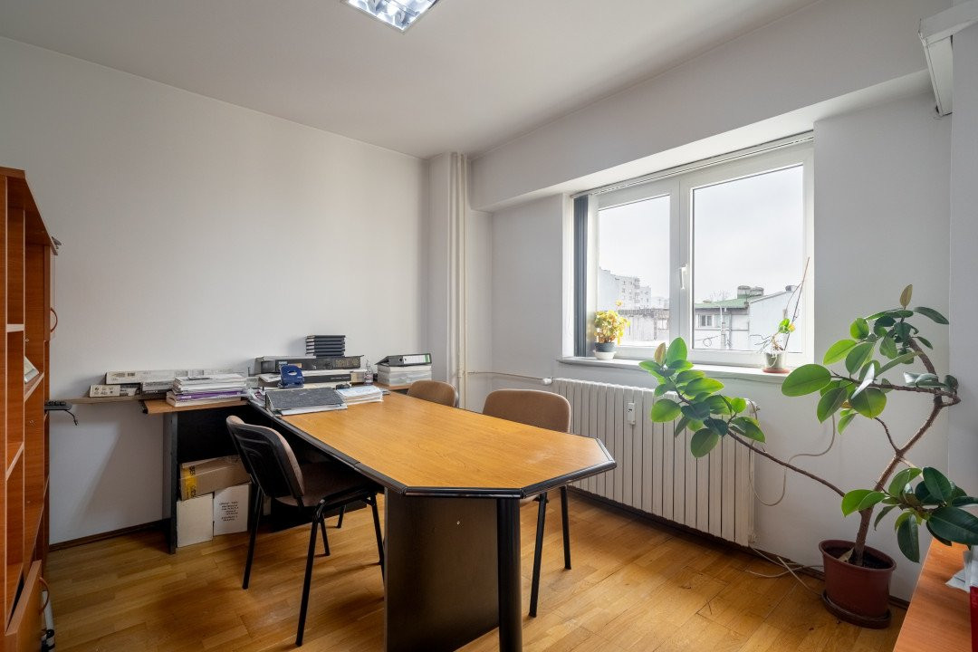 Apartament cu 4 camere Calea Calarasi - vedere laterala