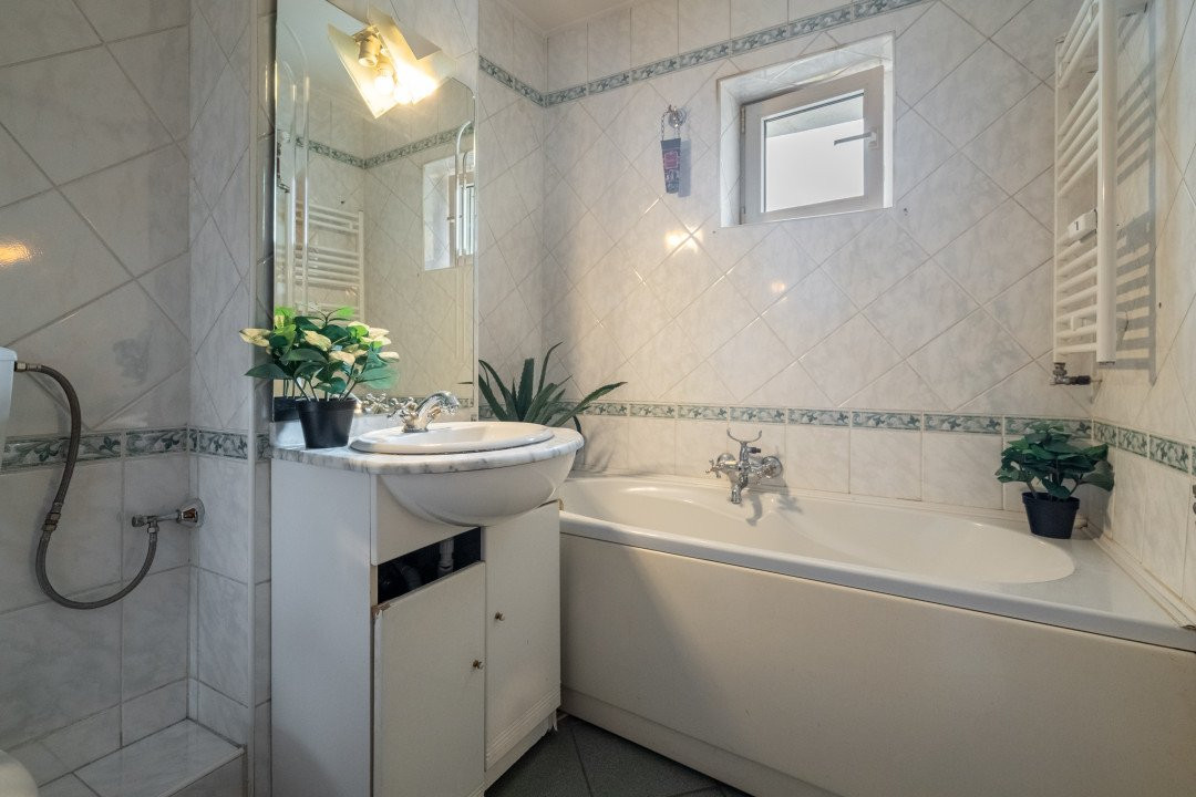 Apartament cu 4 camere Calea Calarasi - vedere laterala