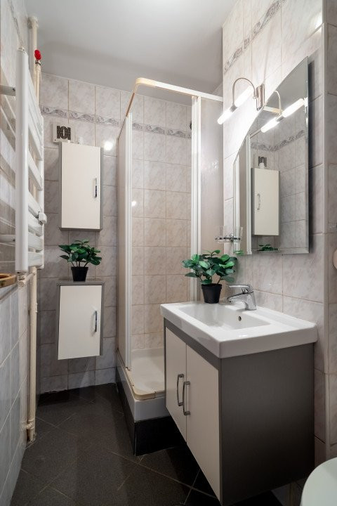 Apartament cu 4 camere Calea Calarasi - vedere laterala