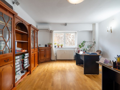 Apartament cu 4 camere Calea Calarasi - vedere laterala