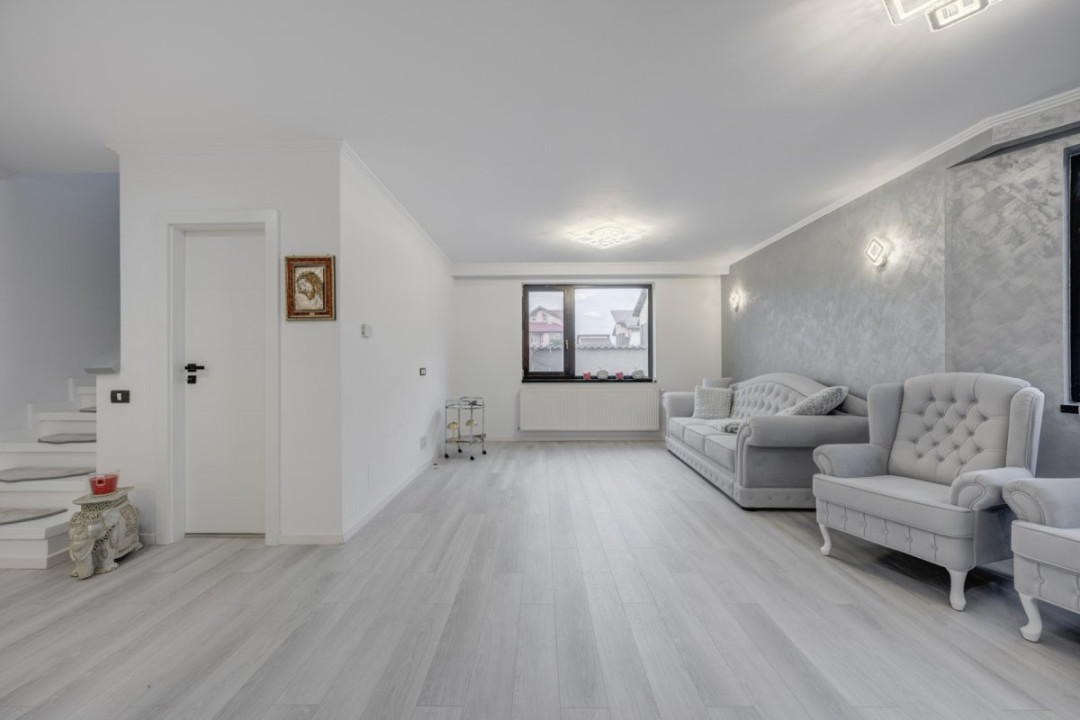 Vila cu piscina - Drumul Taberei - Prelungirea Ghencea - str Maracineni 