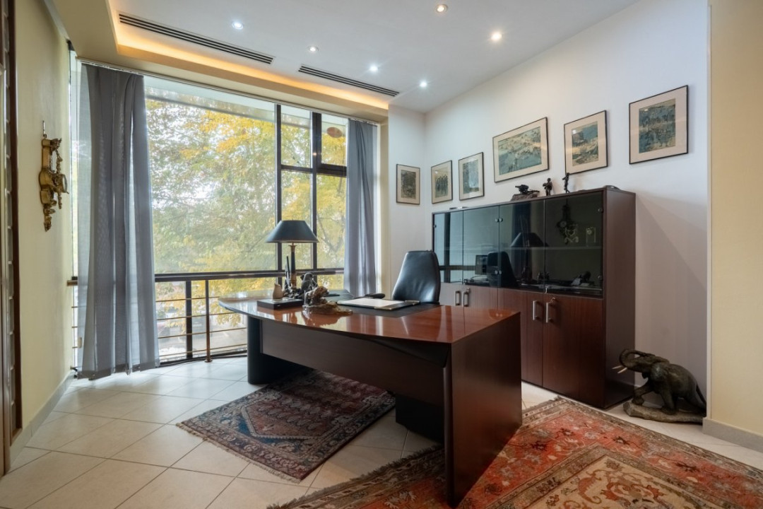 Ocazie rara pt Investitie: Spatii pentru Birouri / Clinica, 1355mp, Bd. Unirii!