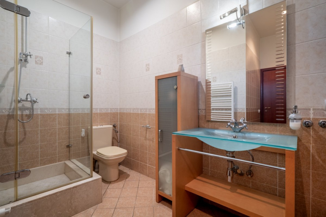 Ocazie rara pt Investitie: Spatii pentru Birouri / Clinica, 1355mp, Bd. Unirii!