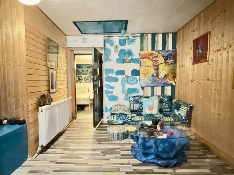 Unele case nu se cumpără. Se descoperă.