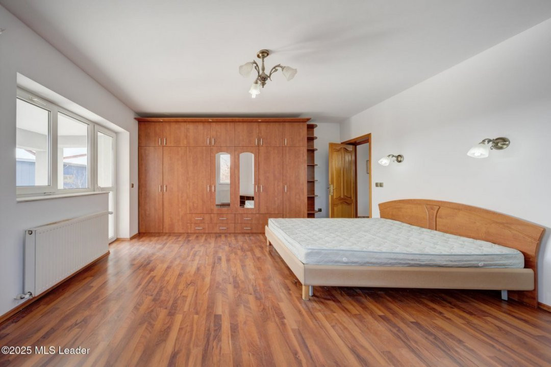 Voluntari, Revolutiei, Vila 2006, 560 mp, teren 1120mp