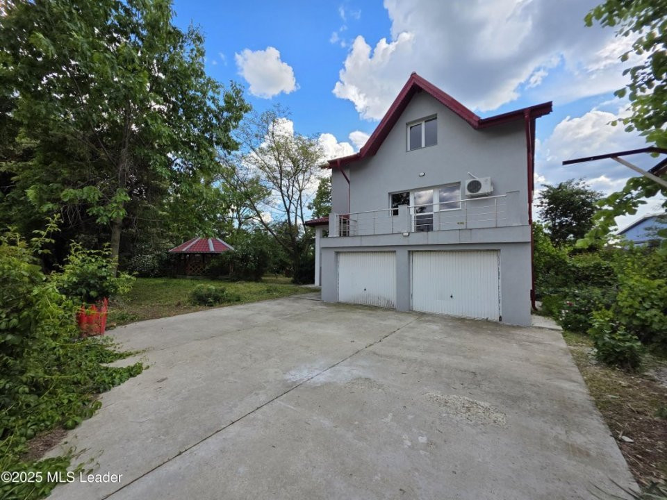 Voluntari, Revolutiei, Vila 2006, 560 mp, teren 1120mp