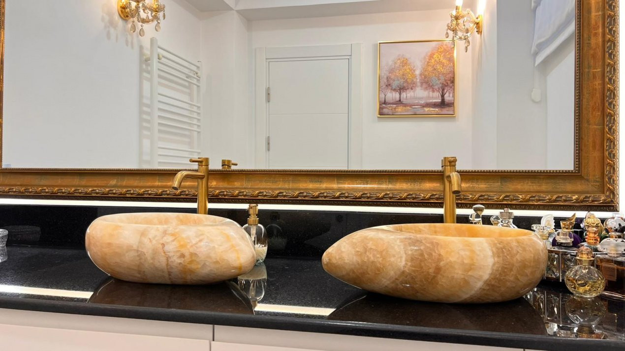 Casa eleganta cu 6 camere, complet mobilata si utilata – City Gardens, Otopeni