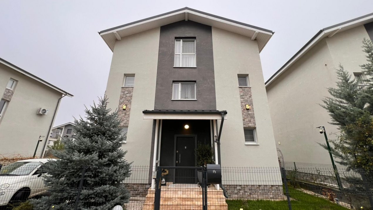 Casa eleganta cu 6 camere, complet mobilata si utilata – City Gardens, Otopeni