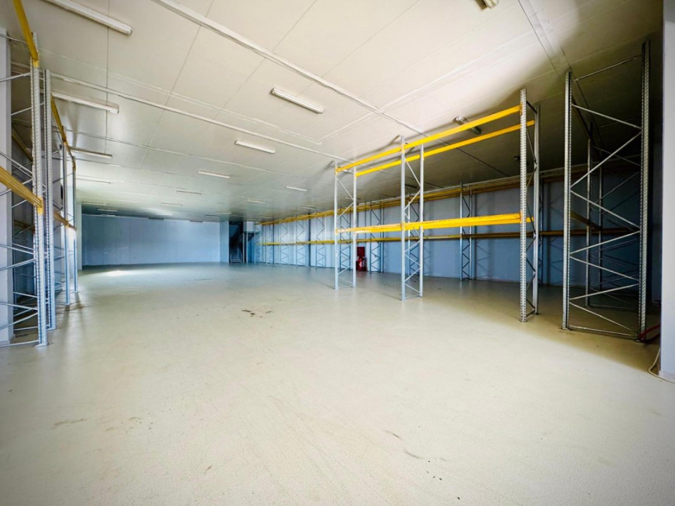 Hală + sediu firmă (locuință de serviciu) + teren de vânzare în Balotești, Ilfov