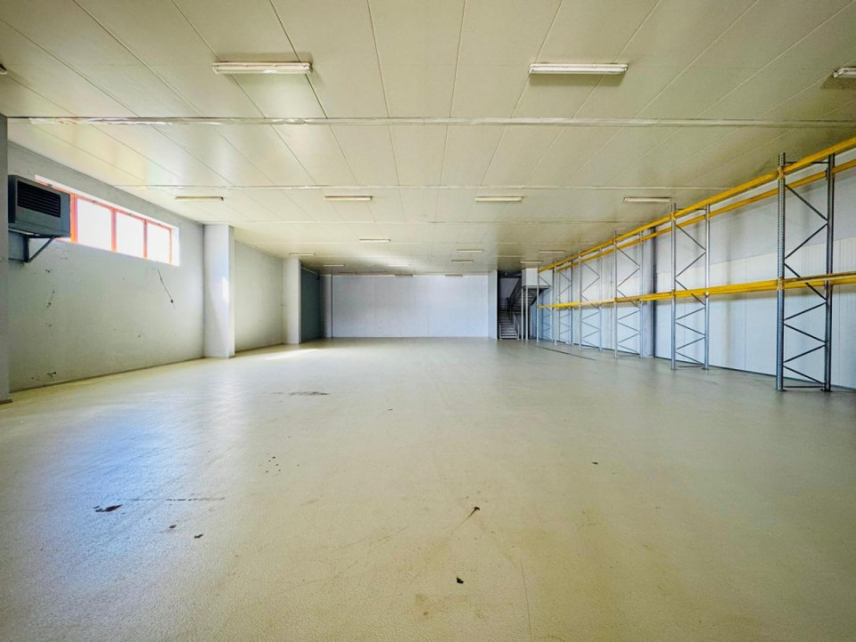 Hală + sediu firmă (locuință de serviciu) + teren de vânzare în Balotești, Ilfov