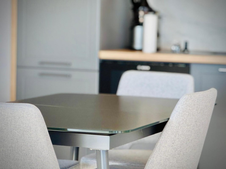 Hală + sediu firmă (locuință de serviciu) + teren de vânzare în Balotești, Ilfov