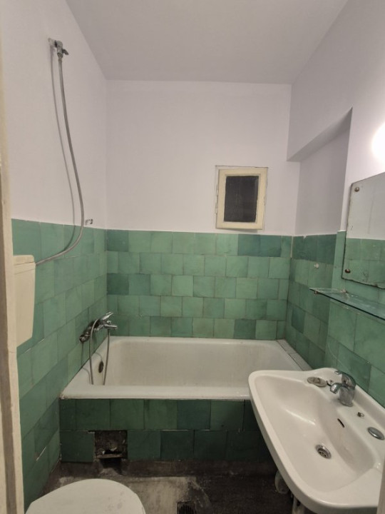 Apartament  2 camere, decomandat - Barbu Văcărescu 