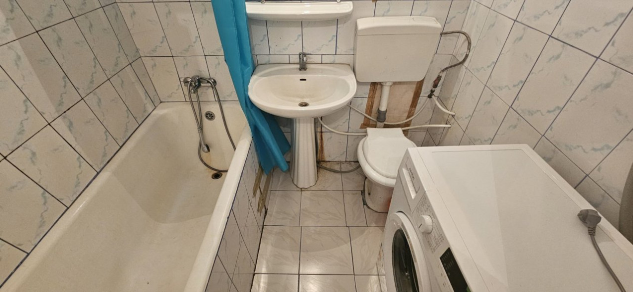 Apartament 2 Camere Decomandat Parc Moghioros