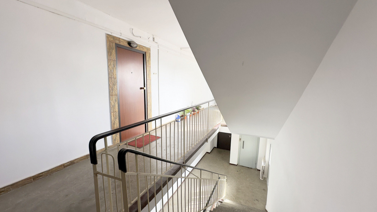 Apartament 3 camere, decomandat, 2 bai, vedere libera, Vitan.