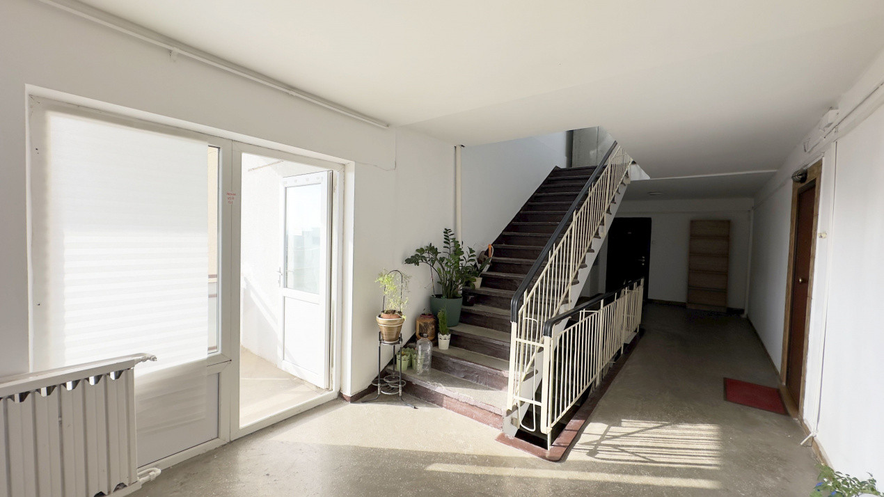 Apartament 3 camere, decomandat, 2 bai, vedere libera, Vitan.