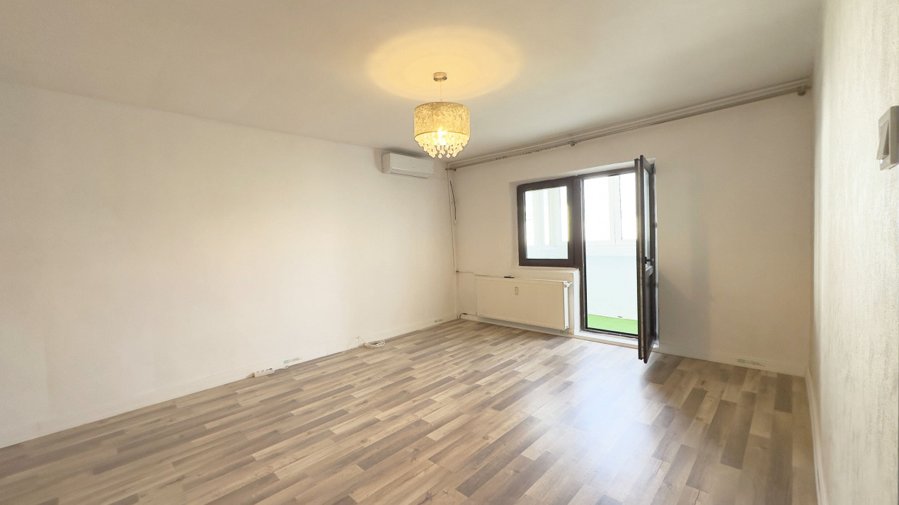 Apartament 3 camere, decomandat, 2 bai, vedere libera, Vitan.