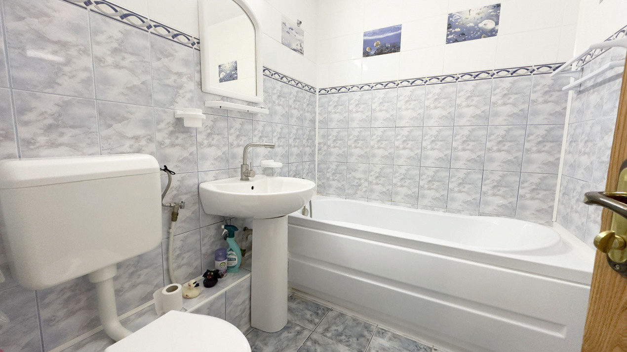 Piata Veteranilor, garsoniera luminoasa!