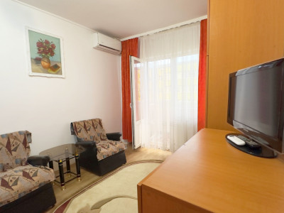 Piata Veteranilor, garsoniera luminoasa!