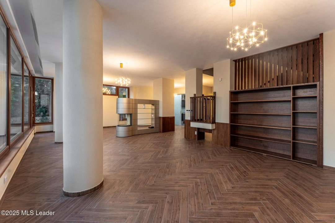 Casa TA de pe malul lacului Mogosoaia