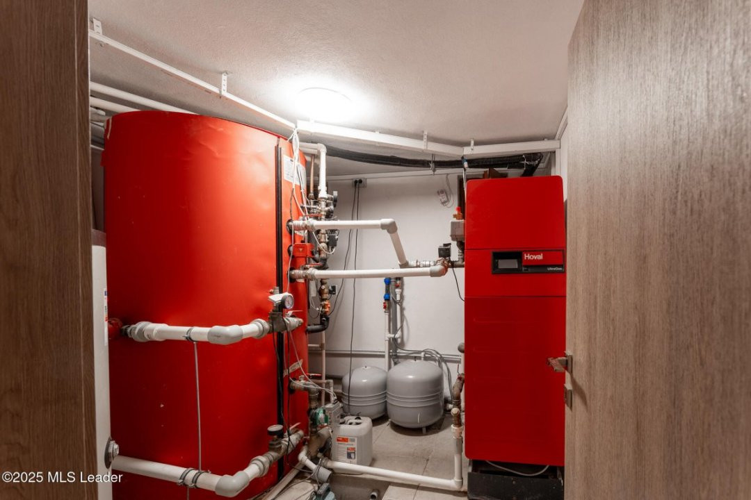 Casa TA de pe malul lacului Mogosoaia