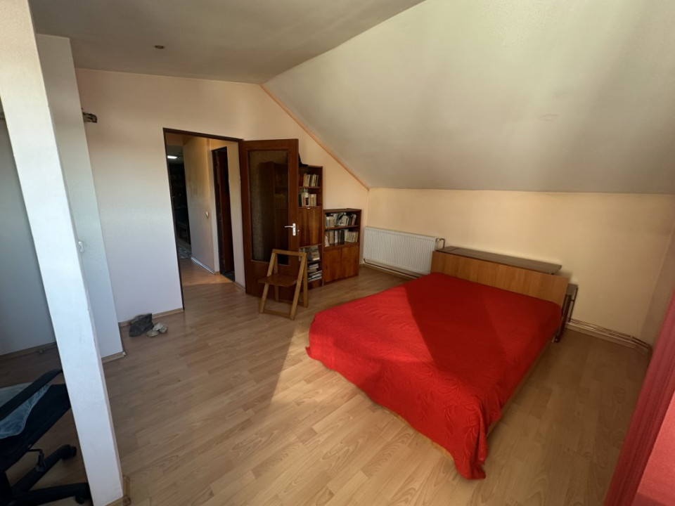 PANTELIMON APARTAMENT IN VILA 1E+M 230 MP TOTAL, CURTE 516 MP!