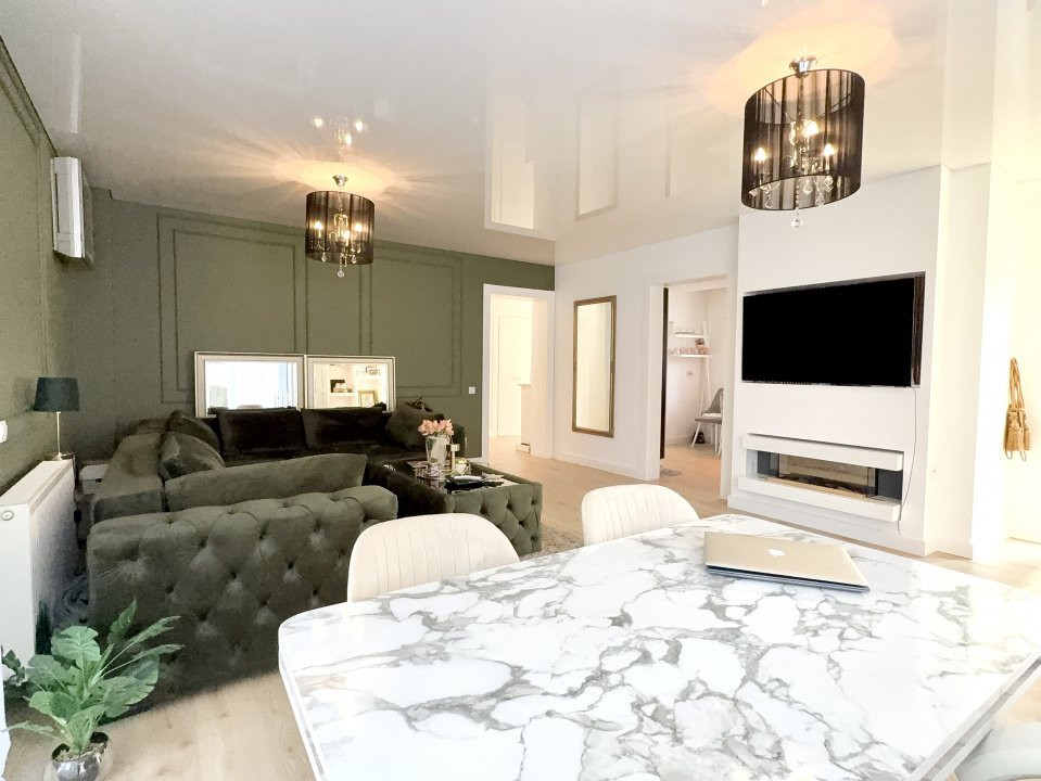 Vilă elegantă cu piscină privată în complex exclusivist – Mogoșoaia