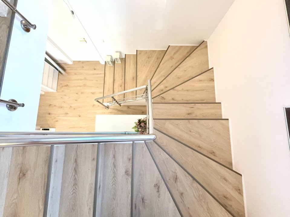 Vilă elegantă cu piscină privată în complex exclusivist – Mogoșoaia