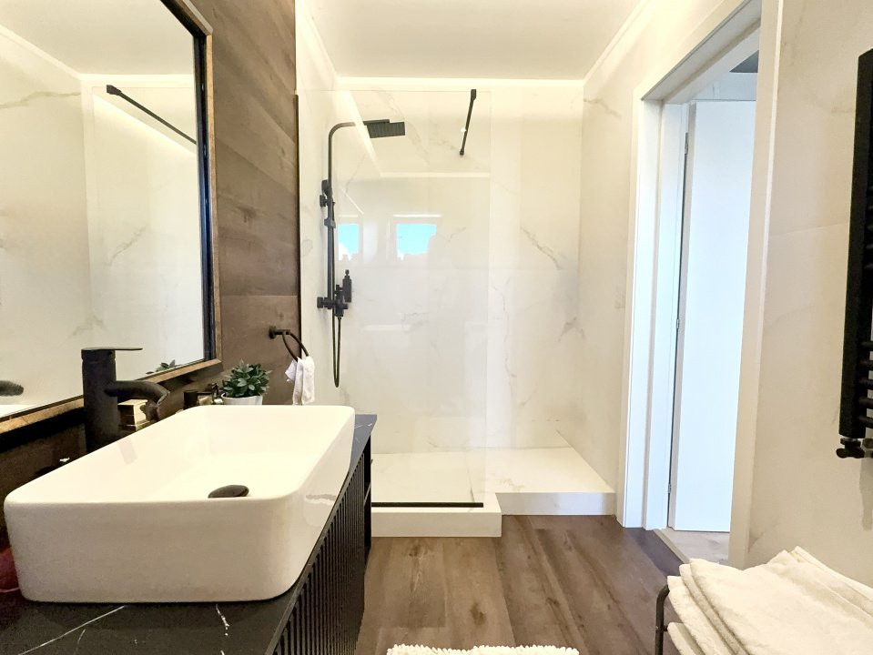 Vilă elegantă cu piscină privată în complex exclusivist – Mogoșoaia