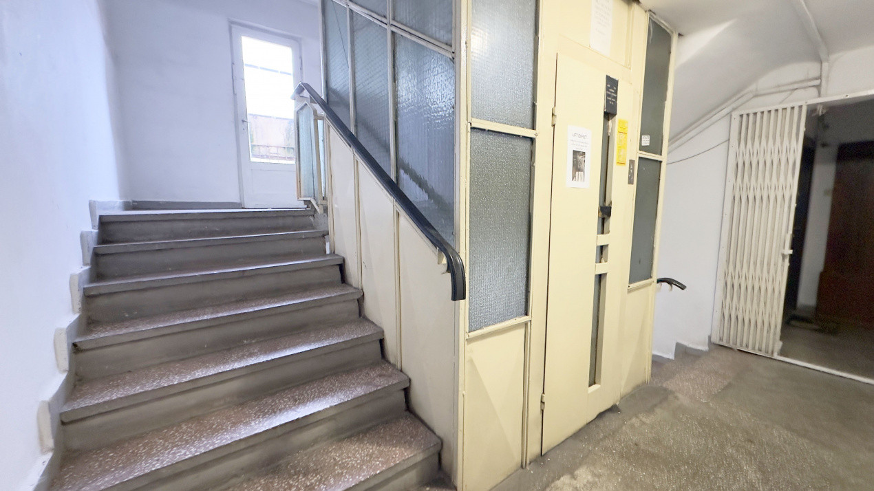 Garsoniera de inchiriat, Piata Veteranilor!