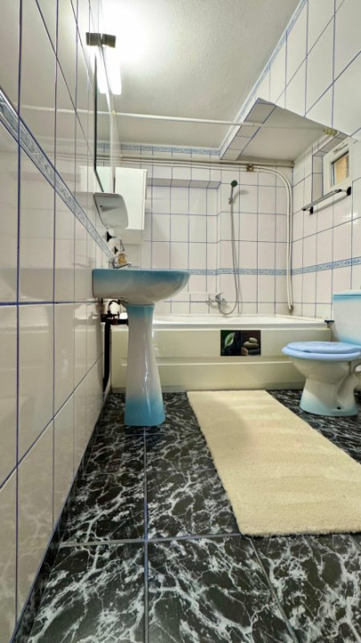 Casa | 356 mpc | Lot 1422 mp | Atelier de creatie | Locuinta/sediu | Baicoi