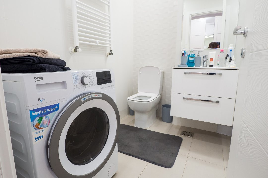 Garsoniera luminoasa in Hils Pallady, metrou, utilata la cheie