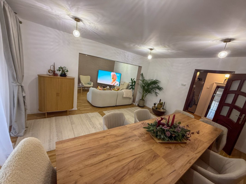 Apartament Unirii-`Goga, bloc din 2000, mobilat si utilat