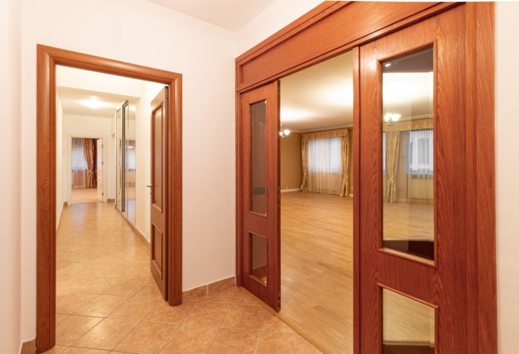 Vezi Parcul Kiseleff! Apartament spectaculos, 4 camere, 175mp