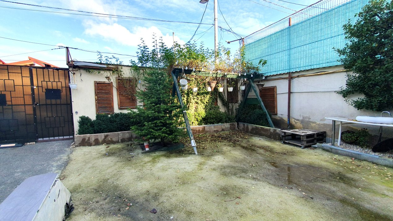 Casa de VANZARE in sector 5 Str. Antiaeriana resedinta sau after school