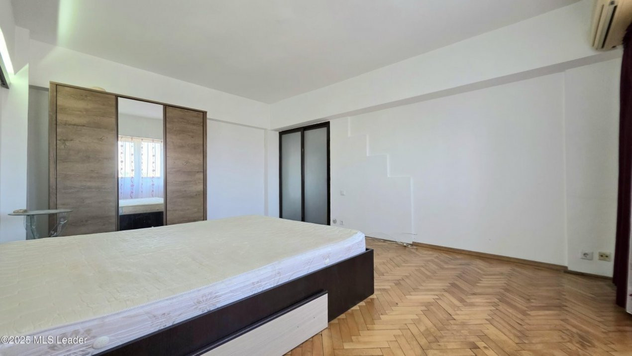 Regina Maria - Libertatii, 3 Camere Decomandat, Panorama